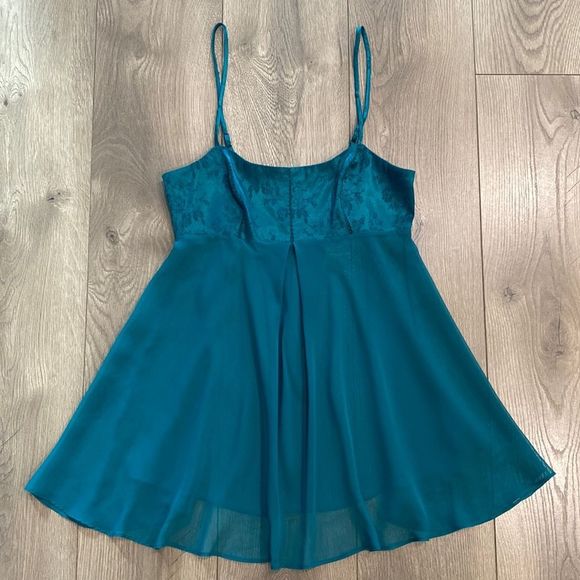 Victorias Secret Vintage Emerald Green Slip Size XS - Picture 4 of 11